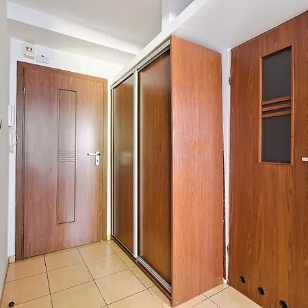 Urban Nomad Next To Palace Of Culture * Βαρσοβία